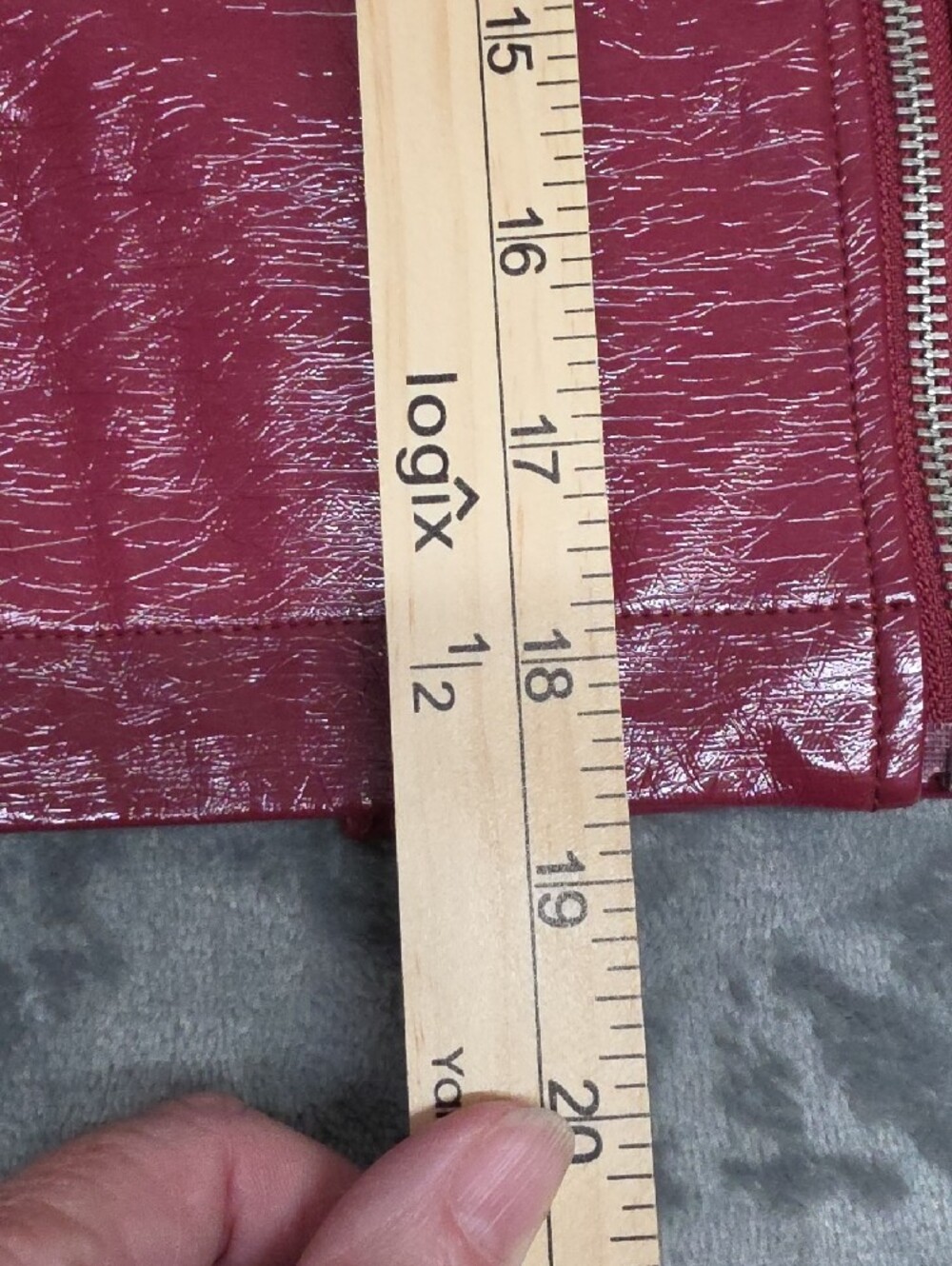 BCBGeneration XXS Glossy Burgundy Vegan Leather Bomber Jacket with Striped Cuffs - Picture 6 of 9
